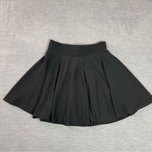 Urban Coco Black Short Mini Flare Stretch Skirt Women’s Size Small